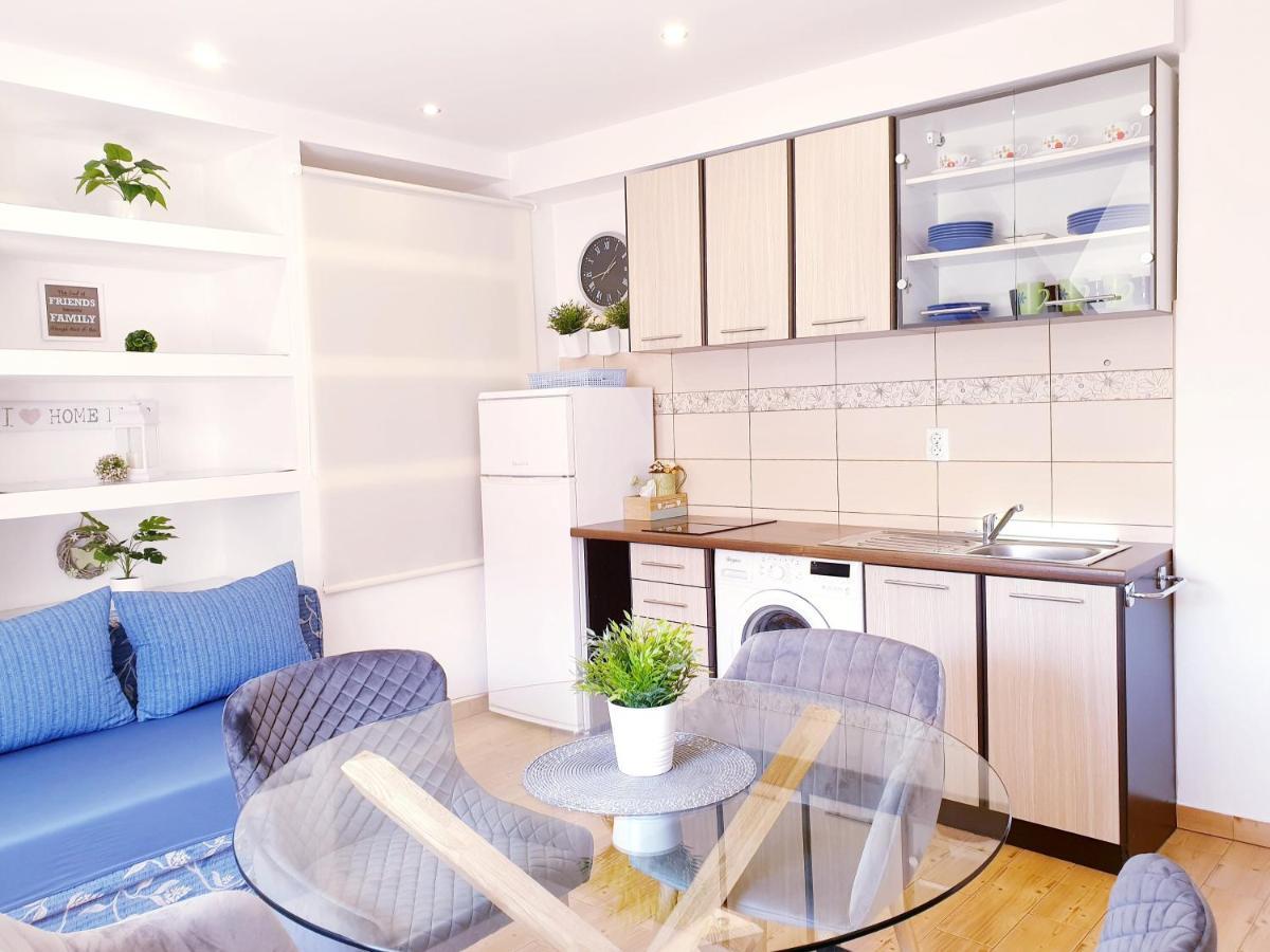 Apartments Sandra In The Historical Center Of The City Supetar Ngoại thất bức ảnh